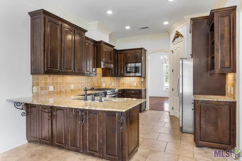 $580,000 | 7525 Lillie Valley Drive, Gonzales, LA 70737