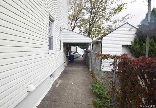 a view of a back yard of the house