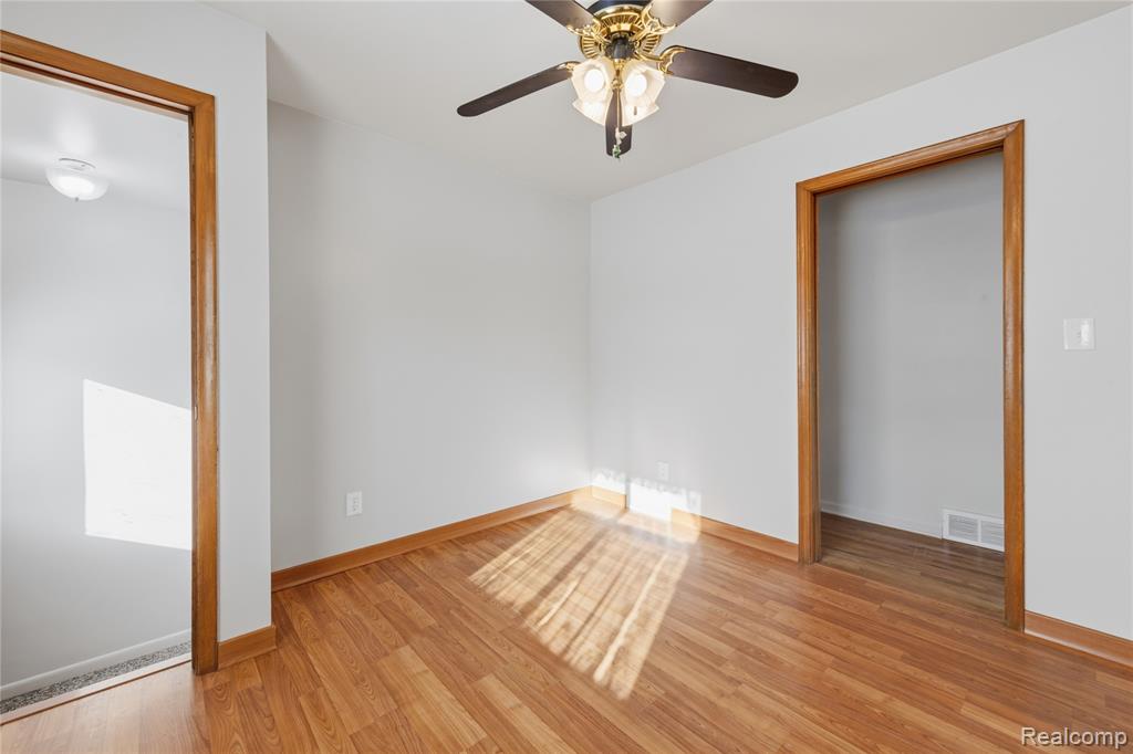 2722 Banner Street Dearborn, MI 48124 - Photo 17 of 32