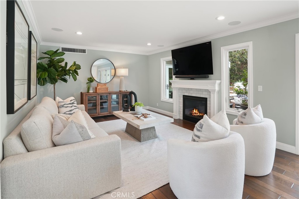 2973 Java Road Costa Mesa, CA 92626 - Photo 17 of 50 Gallery Image 17