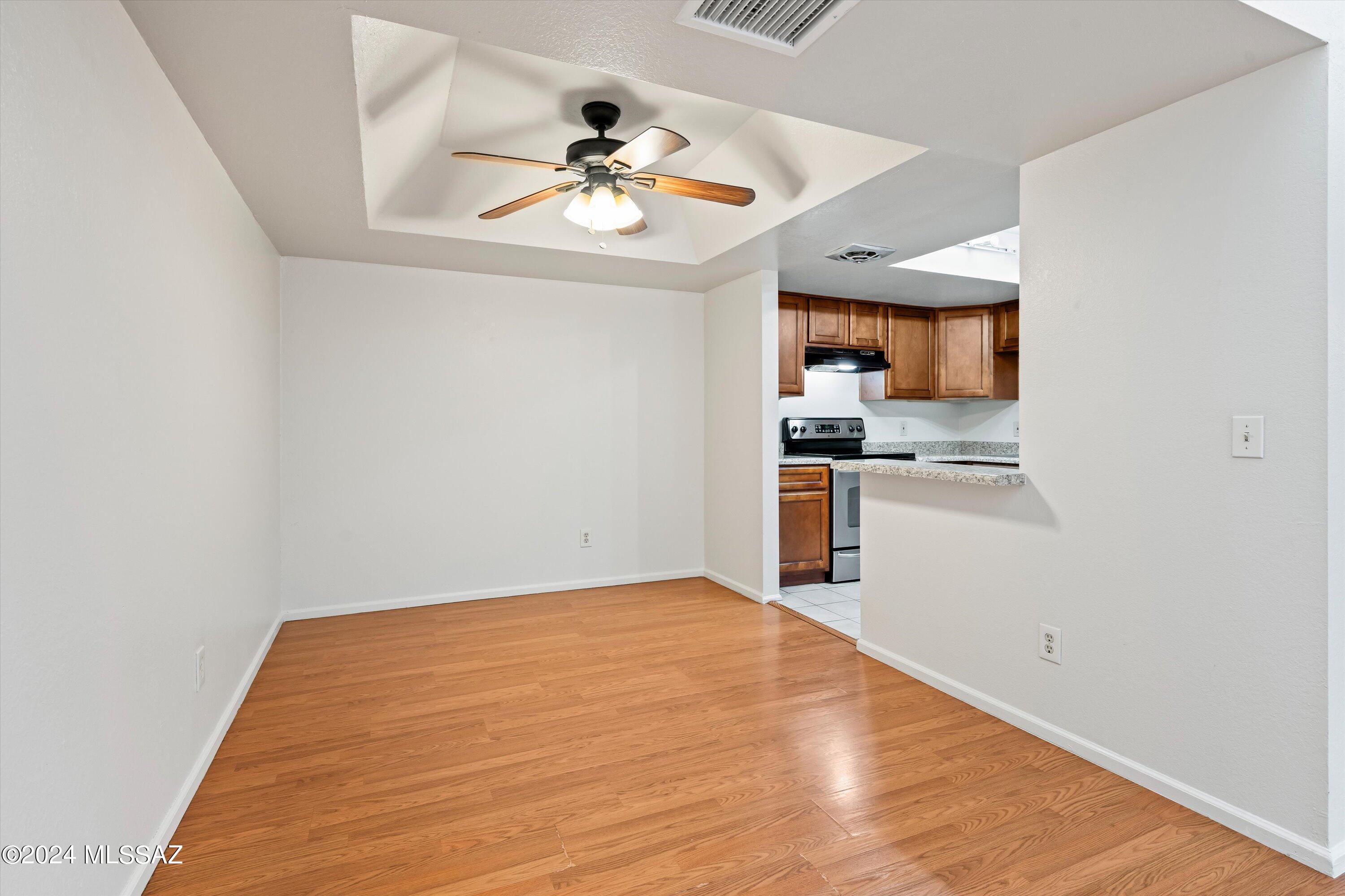 8271 North Oracle Road, Unit 245 Tucson, AZ 85704 - Photo 9 of 26 Gallery Image 9