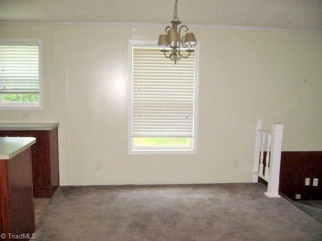 330 Crumpton Road Reidsville, NC 27320 - Photo 22 of 28 Dining Room