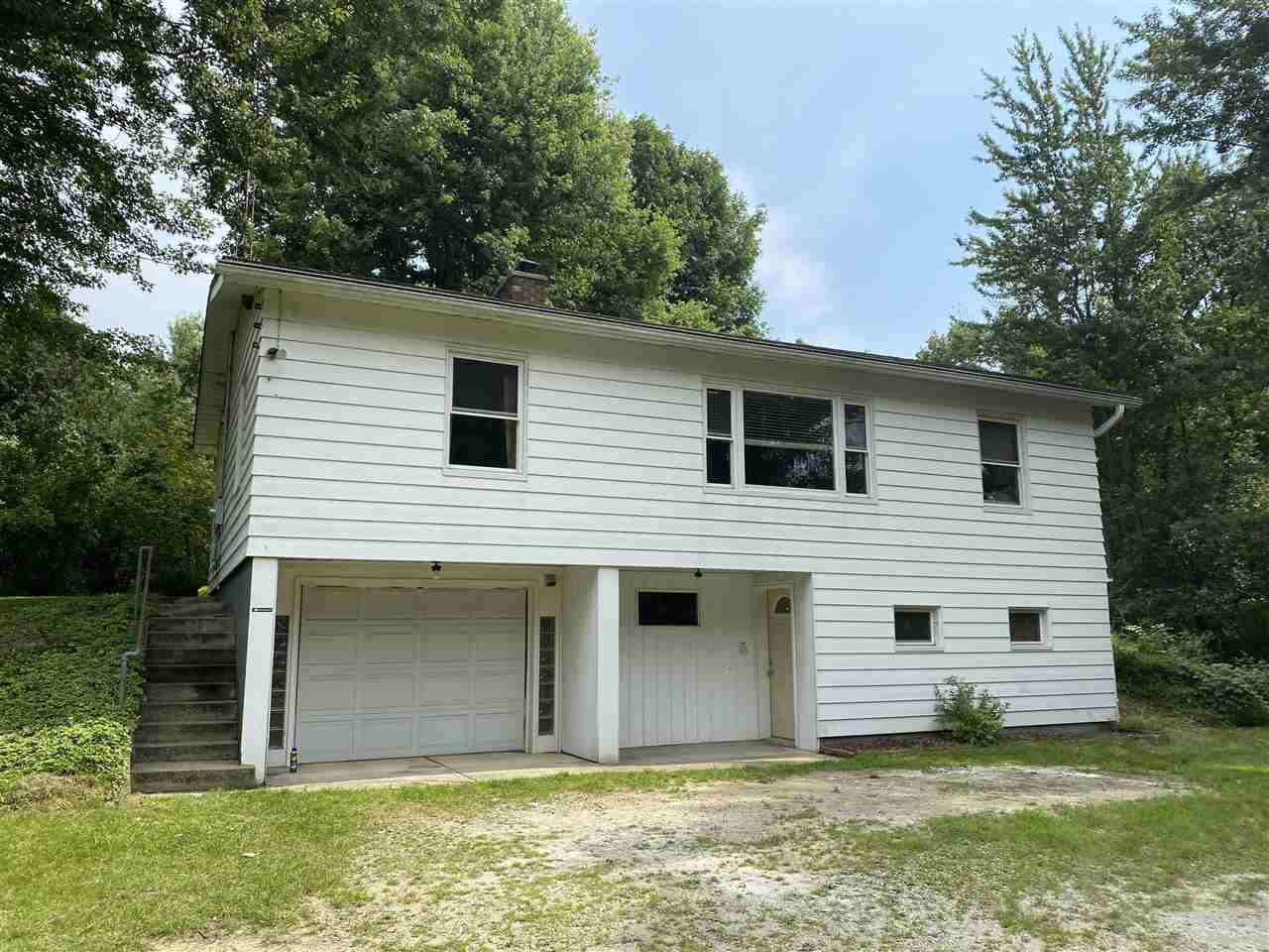 6897 Ann Arbor Road Jackson, MI 49201 - Photo 1 of 27 Photo 1