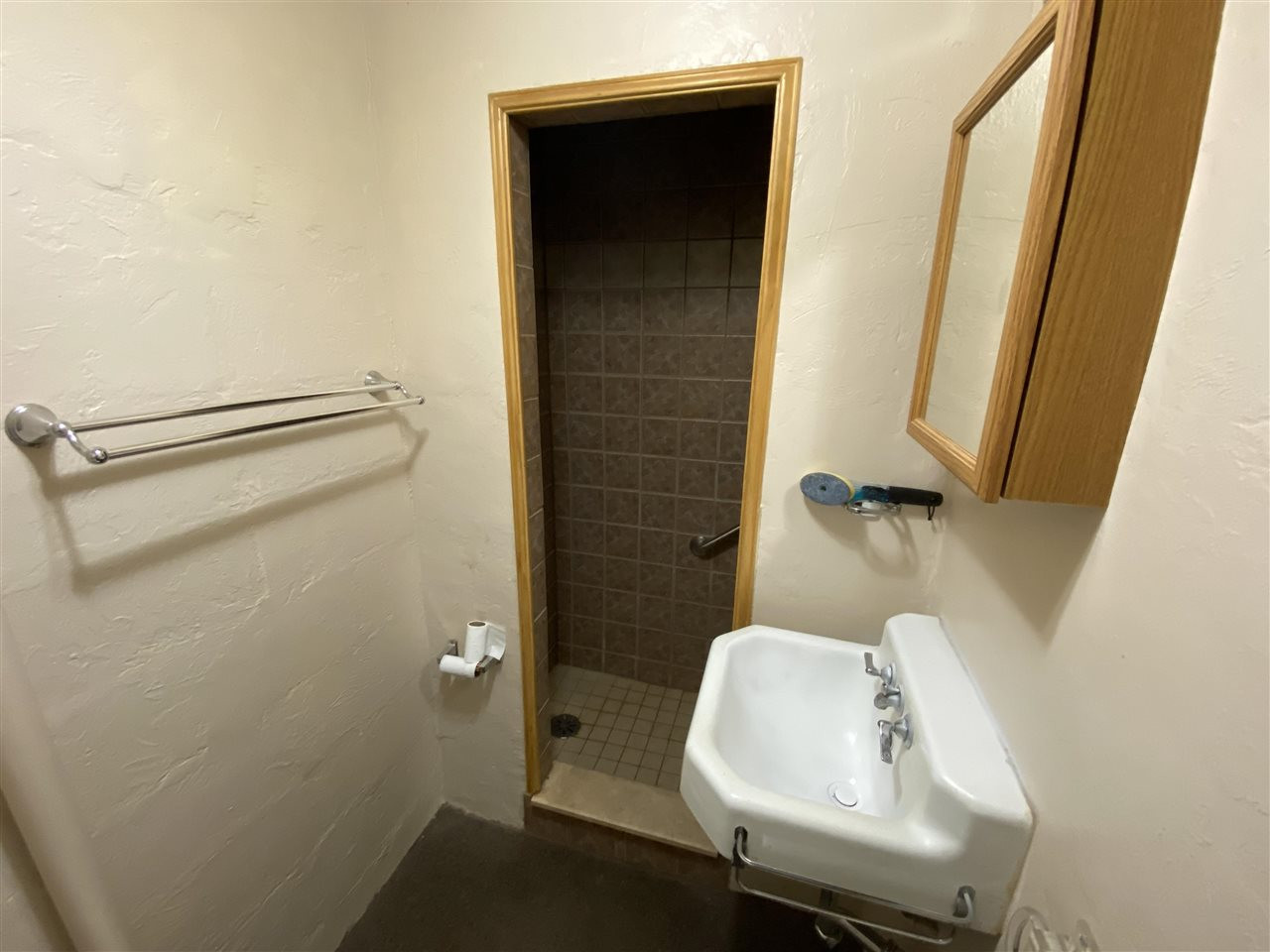 6897 Ann Arbor Road Jackson, MI 49201 - Photo 12 of 27 Photo 13