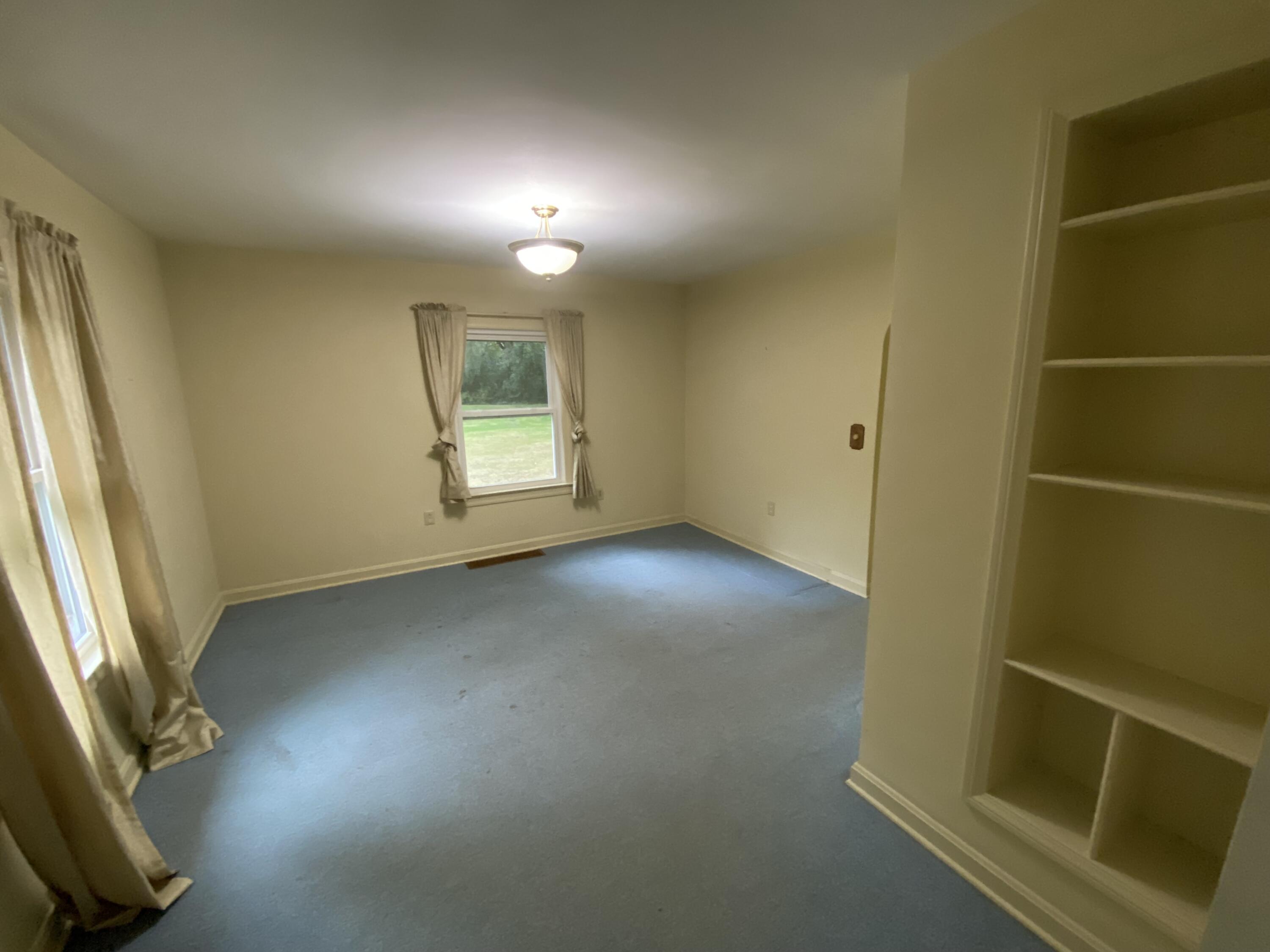 6897 Ann Arbor Road Jackson, MI 49201 - Photo 6 of 27 IMG_1810