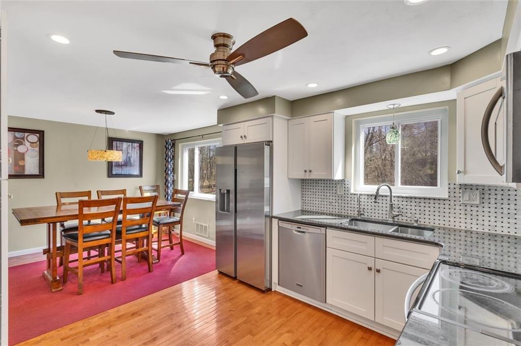 308 McIntyre Road Pittsburgh, PA 15237 - Photo 17 of 37