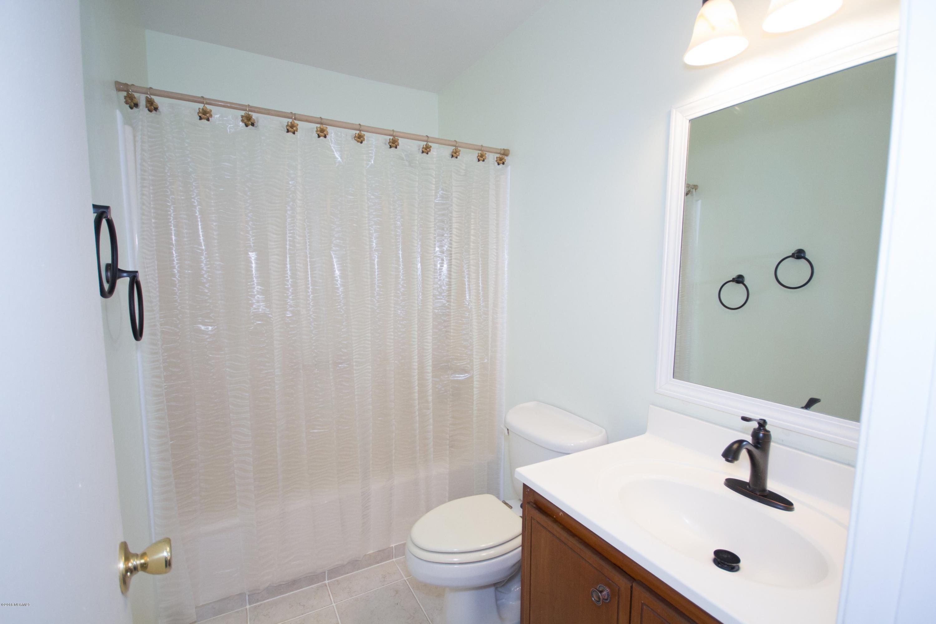3012 Old Gate Road Morehead City, NC 28557 - Photo 8 of 25 Bathroom