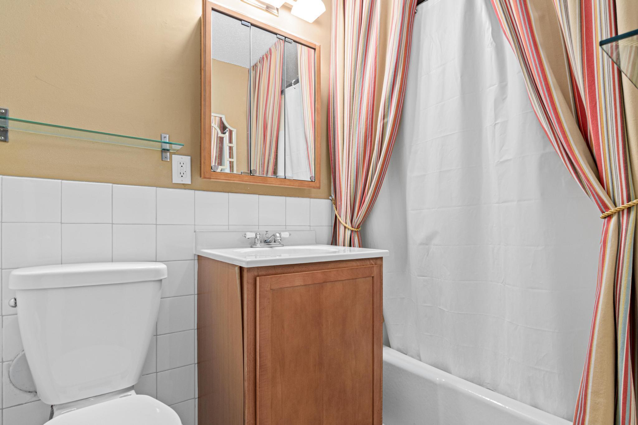 520 Ridgewood Avenue, Unit 3 Minneapolis, MN 55403 - Photo 13 of 15