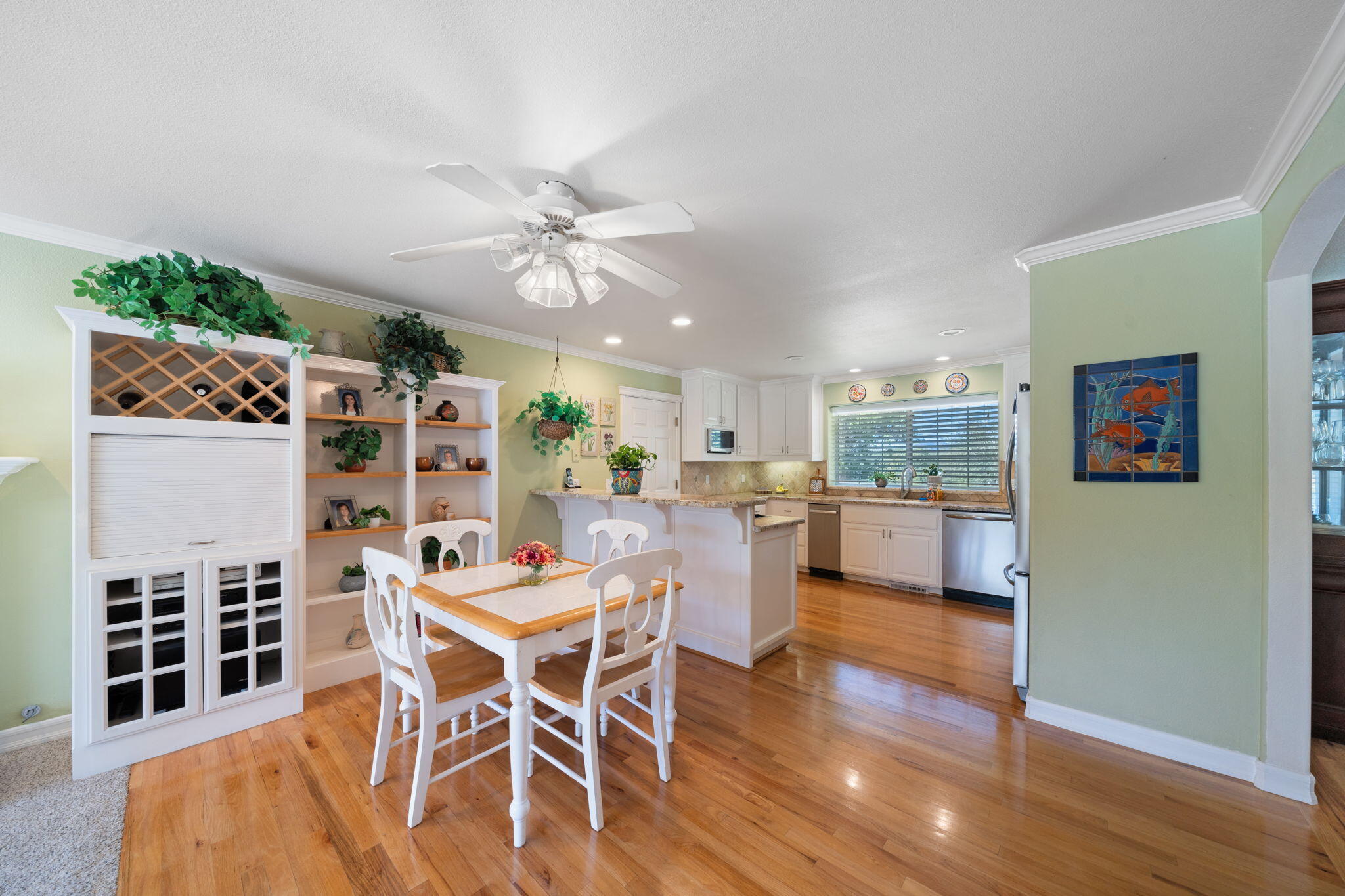 13087 Spring Lake Street Redding, CA 96003 - Photo 23 of 80 23-web-or-mls-BiggerFlow Real Estate Med
