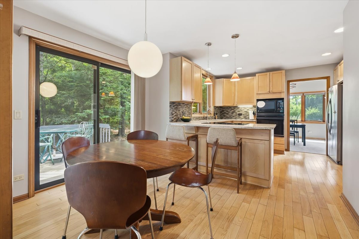 1755 Wiesbrook Road South Wheaton, IL 60189 - Photo 12 of 28