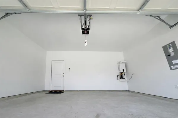 $2,350 | 3017 Dutch Road, Providence Village, TX 76227