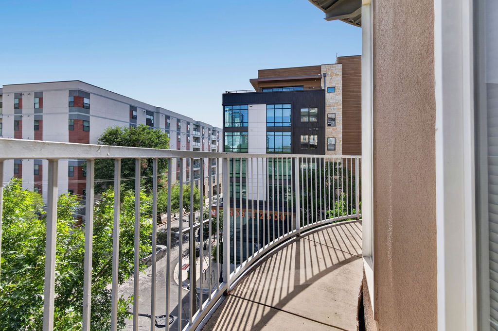 910 West 25th Street, Unit 406 Austin, TX 78705 - Photo 17 of 29