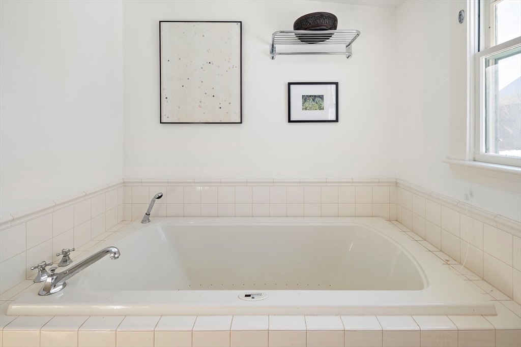 33 Lombard Road Arlington, MA 02476 - Photo 17 of 27