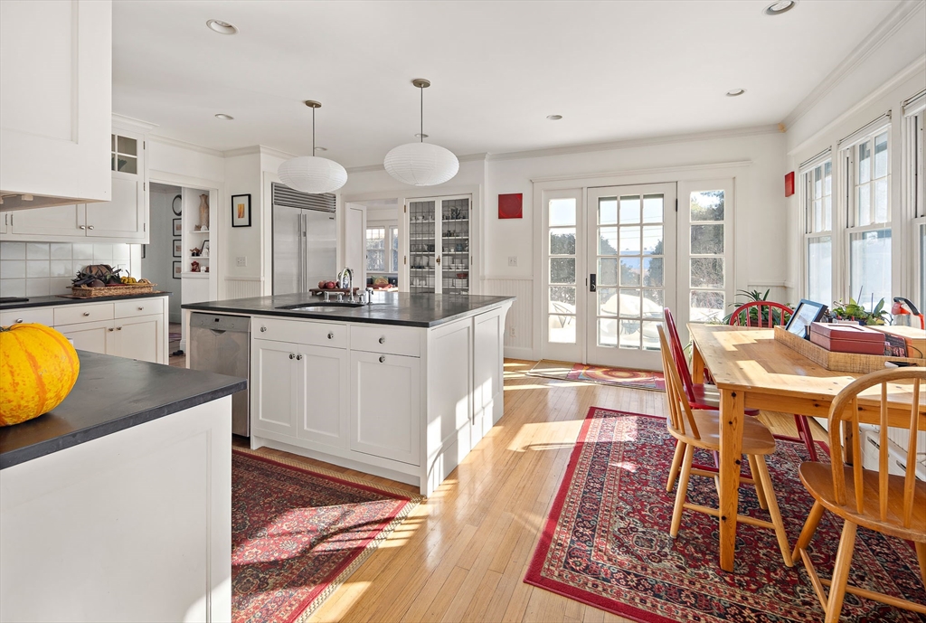 33 Lombard Road Arlington, MA 02476 - Photo 3 of 27