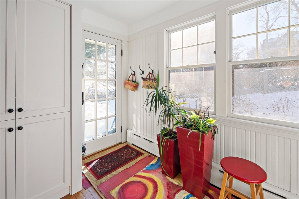 33 Lombard Road Arlington, MA 02476 - Photo 5 of 27