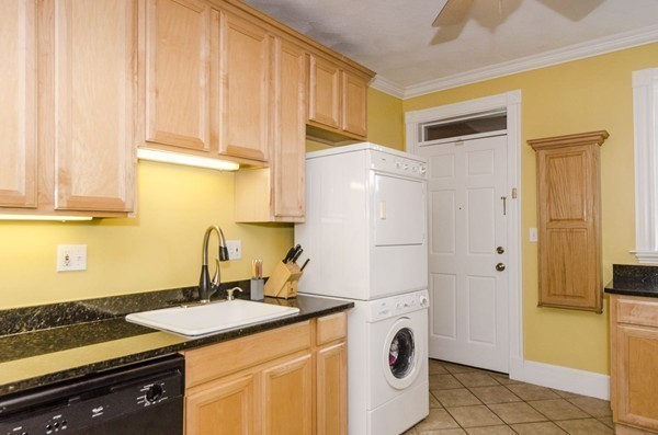23 Netherlands Road, Unit 3 Brookline, MA 02445 - Photo 15 of 20 Gallery Image 15