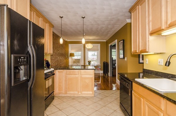 23 Netherlands Road, Unit 3 Brookline, MA 02445 - Photo 18 of 20 Gallery Image 18