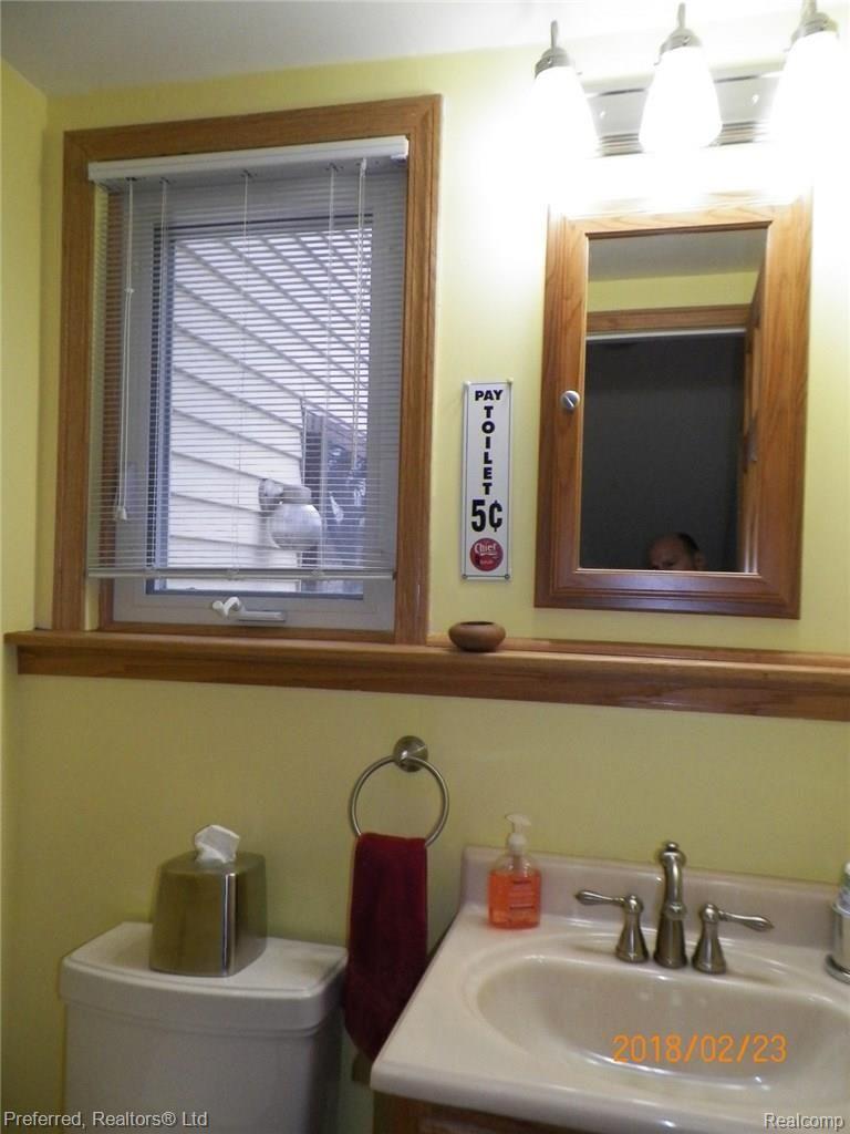 39870 Coronation Road Canton, MI 48188 - Photo 13 of 20 Updated 1/2 Bath