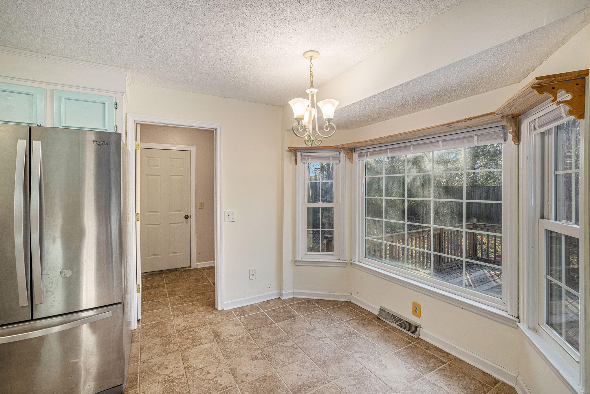 8153 Waltham Road North Charleston, SC 29406 - Photo 13 of 28 Eat-in nook