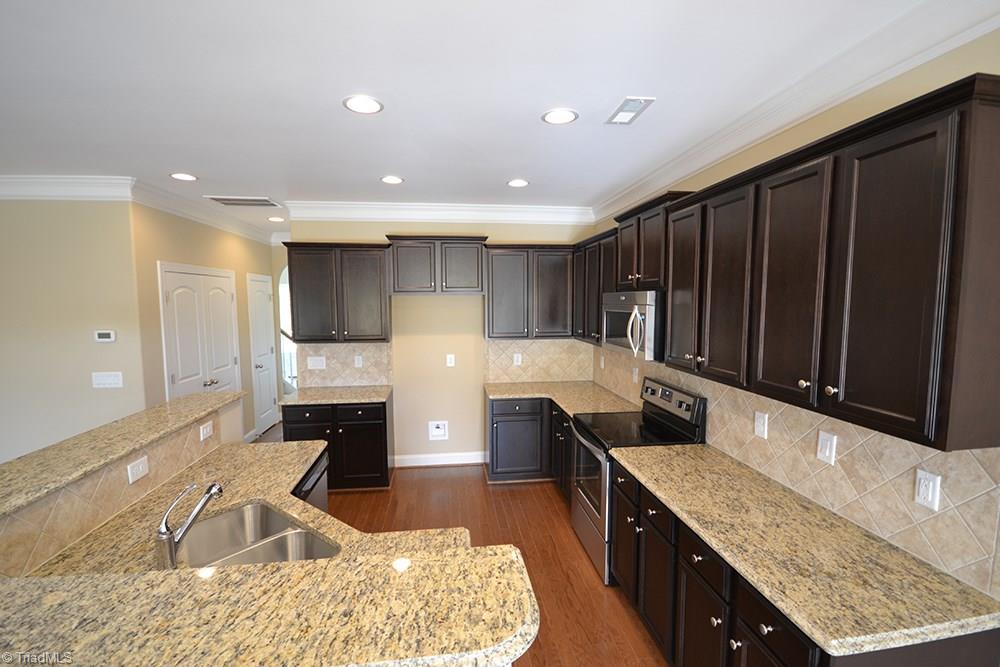 688 Nikyle Circle High Point, NC 27265 - Photo 8 of 28 Gallery Image 8