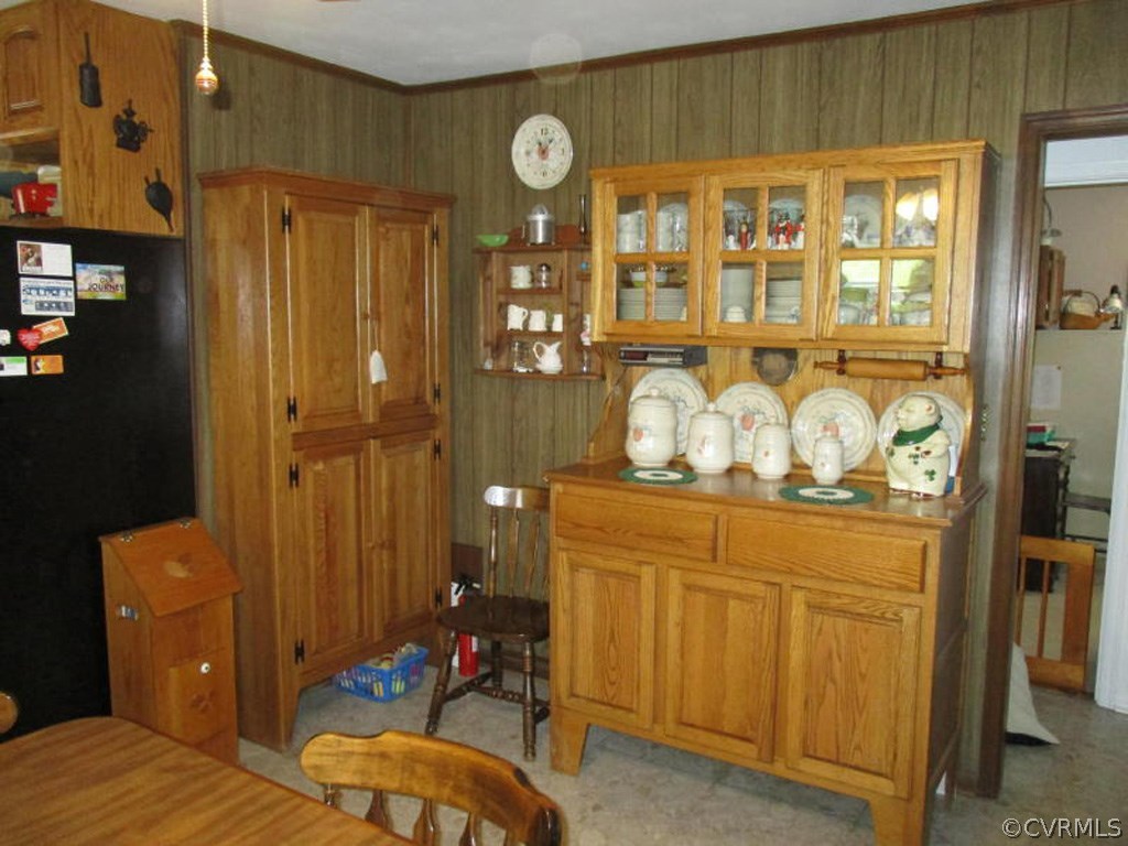 761 Estates Road Southeast Roanoke, VA 24014 - Photo 3 of 19 Gallery Image 3