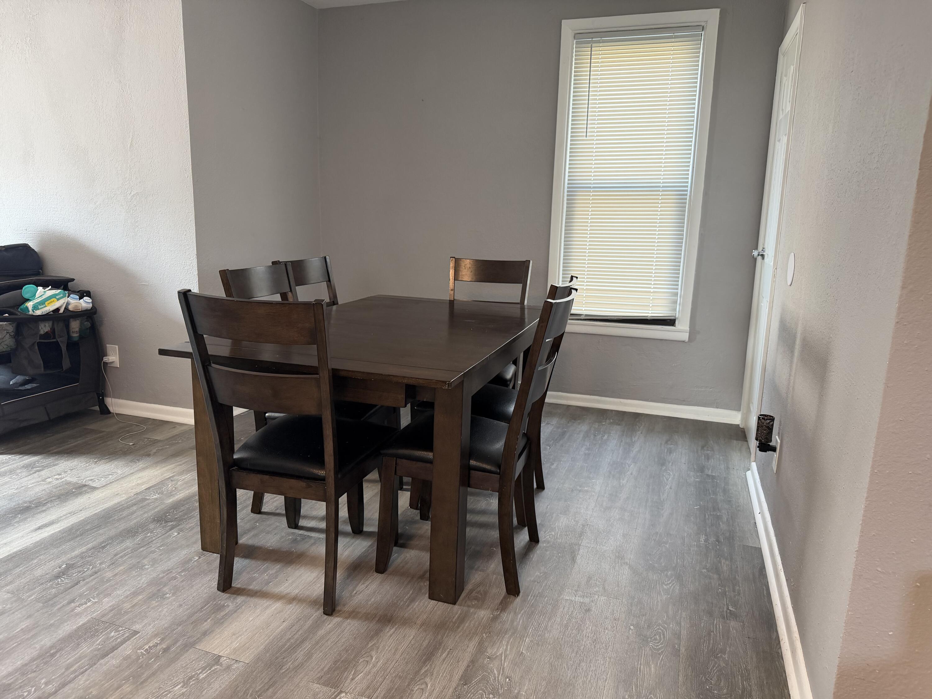 1115 Lewis Street Racine, WI 53404 - Photo 5 of 23 Dining Room