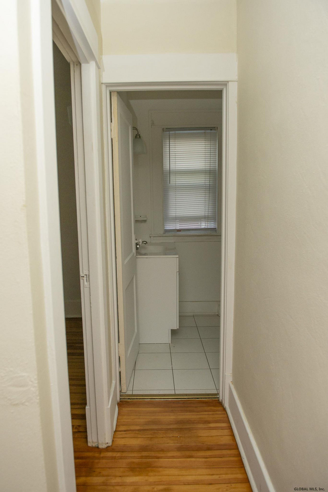 717 Curry Road Rotterdam, NY 12306 - Photo 5 of 23 Photo 5