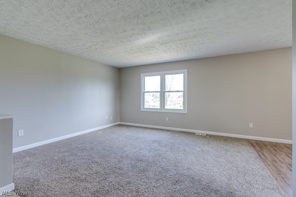 3477 Randolph Road Mogadore, OH 44260 - Photo 10 of 35 Living room views!
