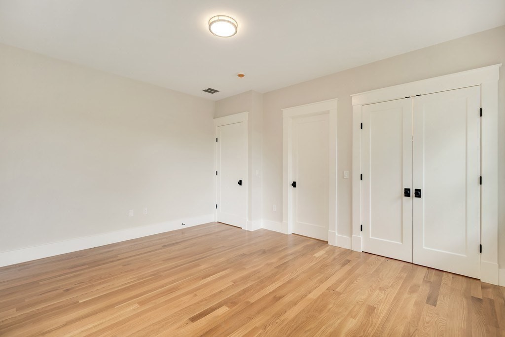 40 Voss Terrace Newton, MA 02459 - Photo 19 of 35