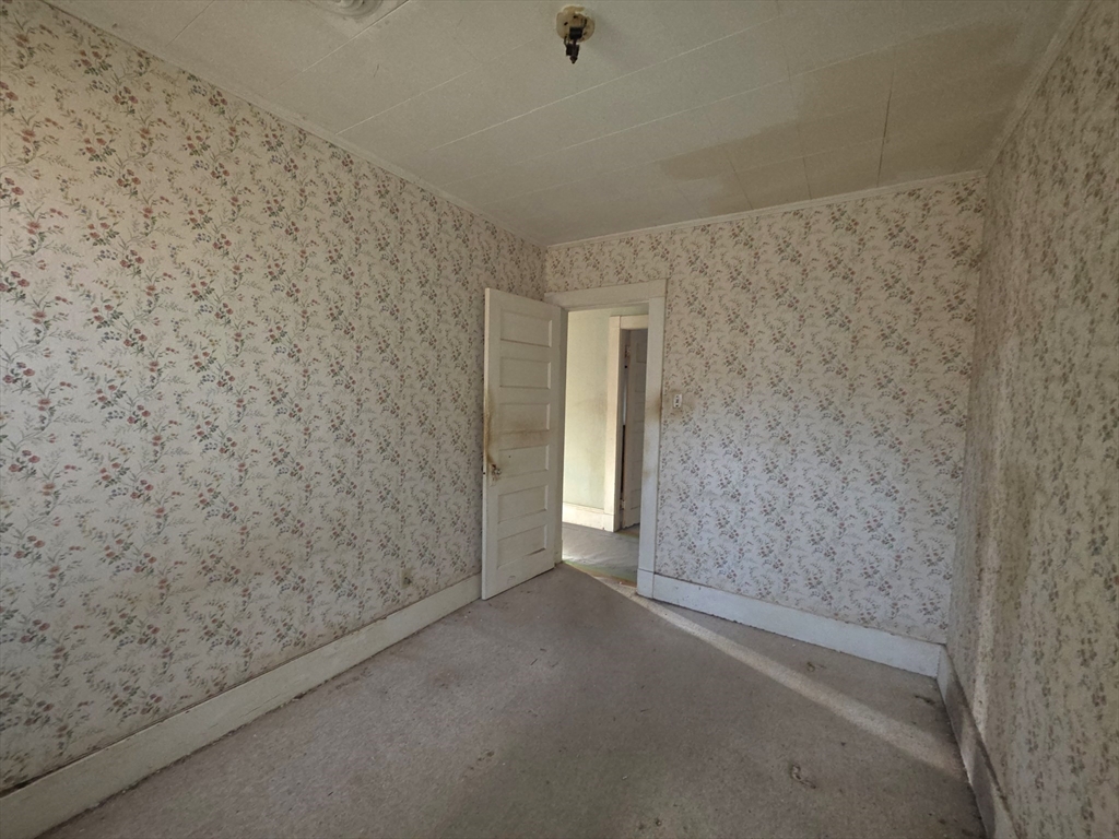 60 Hampton Knolls Road Holyoke, MA 01040 - Photo 10 of 34 Gallery Image 10