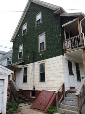 650-652 Chestnut Street Springfield, MA 01107 - Photo 4 of 5 Gallery Image 4