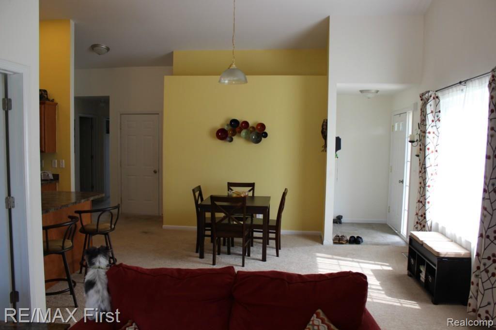 26036 Mariners Point New Baltimore, MI 48051 - Photo 19 of 57 IMG_7039.jpg
