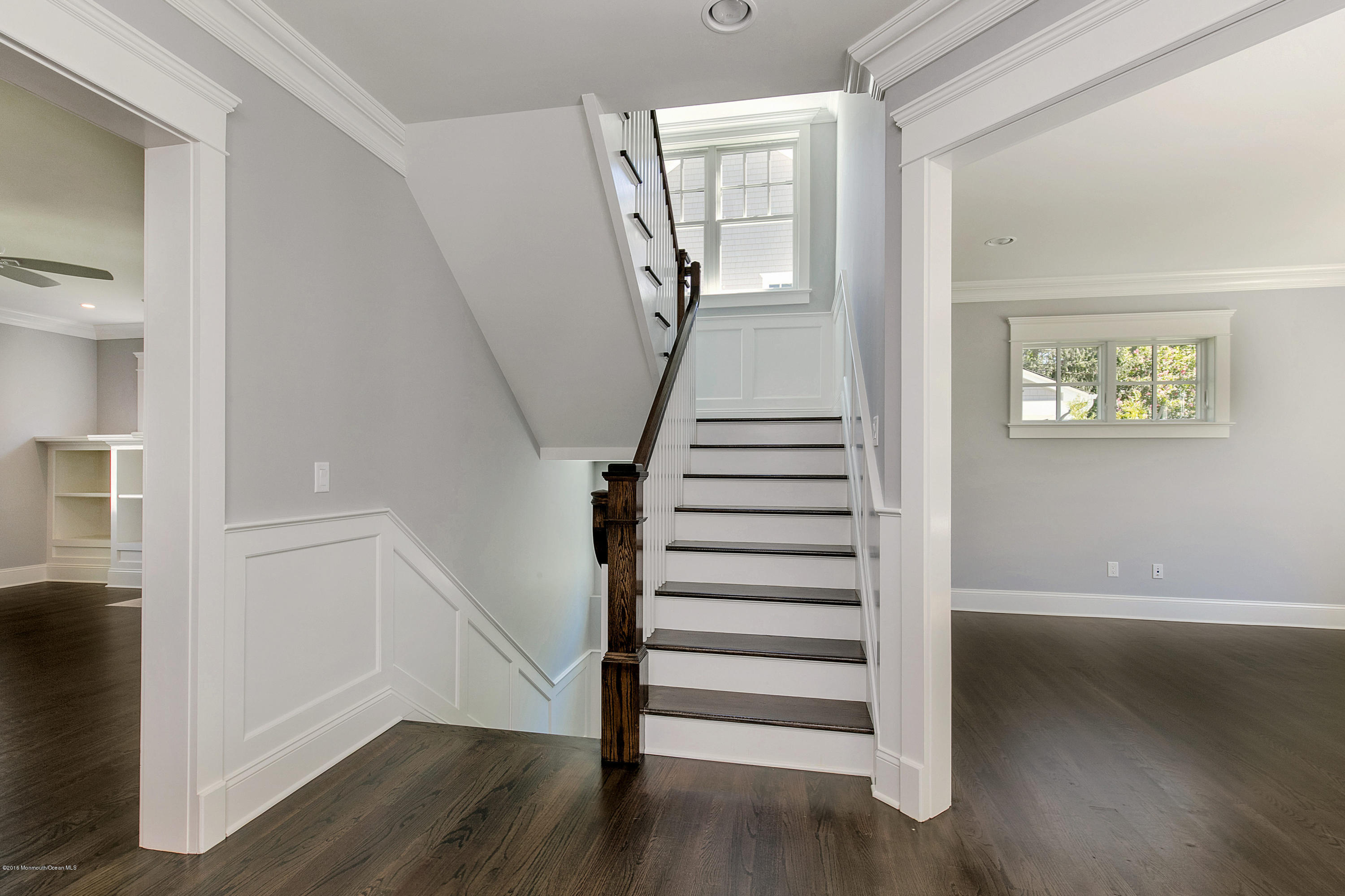 6 Clover Lane, Unit B Rumson, NJ 07760 - Photo 11 of 21 Staircase 1st Floor