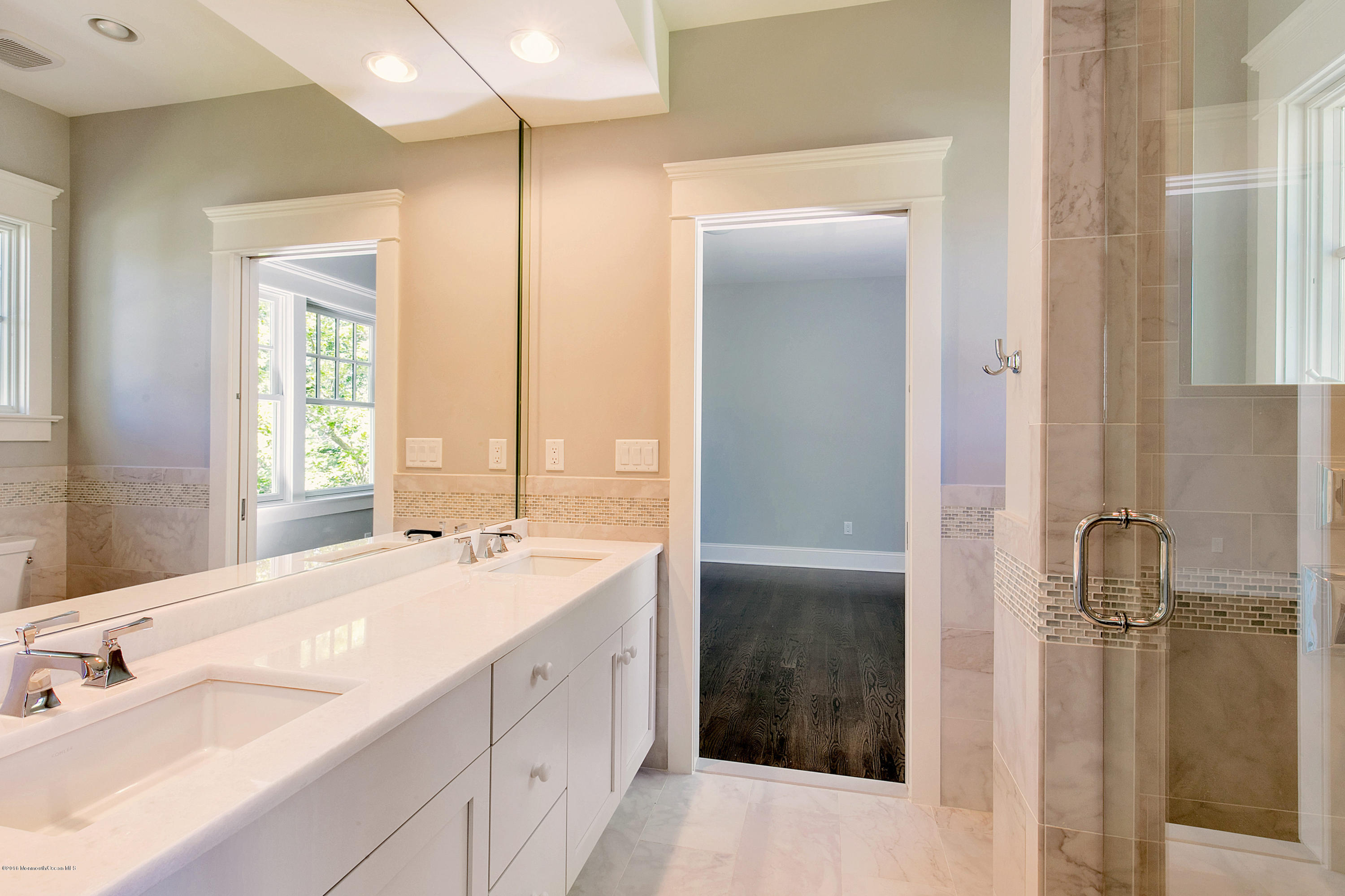 6 Clover Lane, Unit B Rumson, NJ 07760 - Photo 17 of 21 Bathroom
