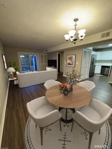 $1,750 | 512 Twin Circle Drive, Unit 512, South Windsor, CT 06074