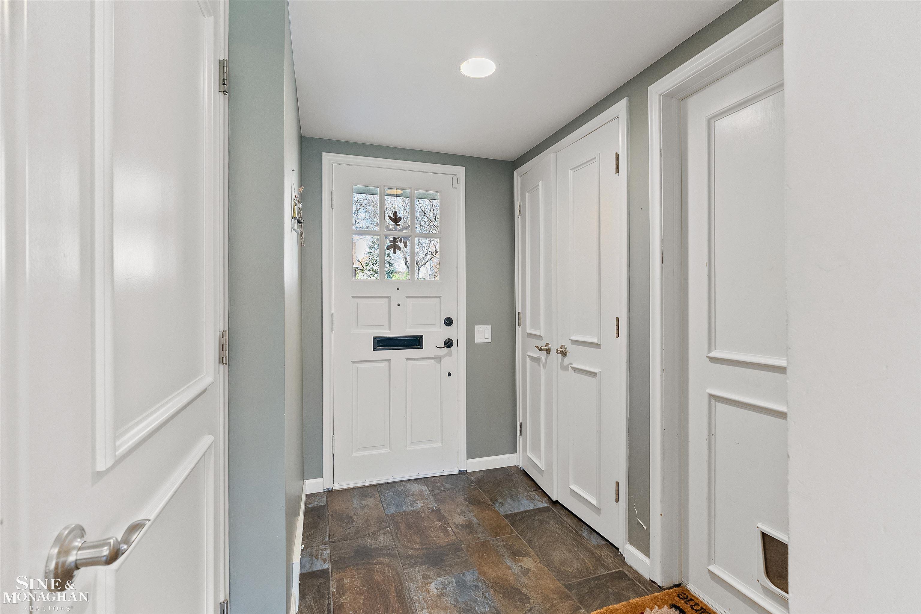 71 North Deeplands Road Grosse Pointe Shores, MI 48236 - Photo 20 of 68