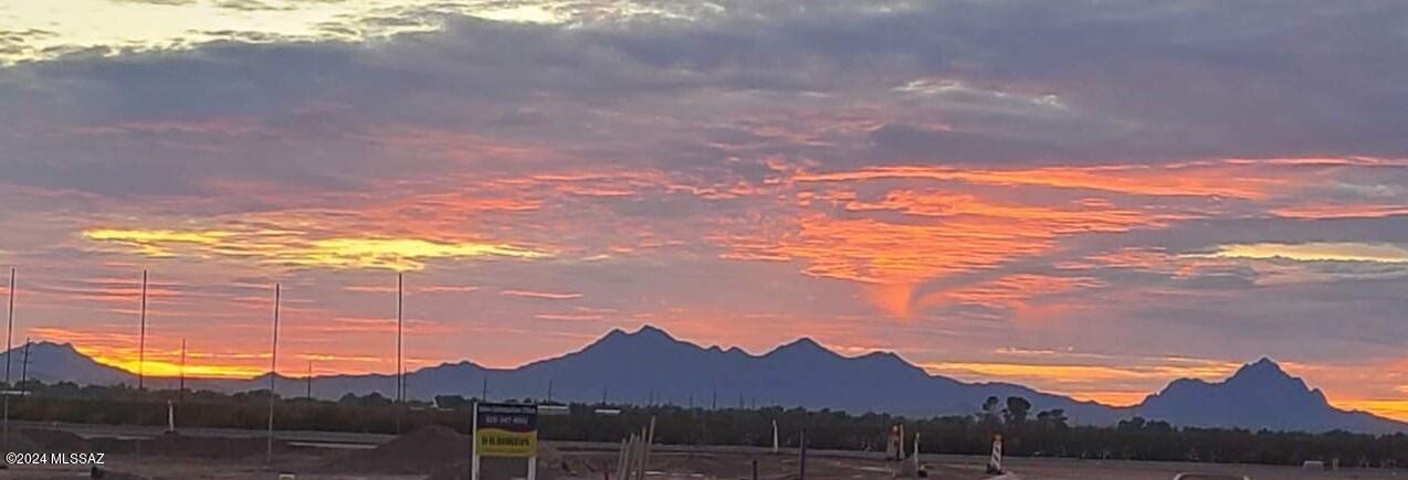 12496 West Barnett Road Marana, AZ 85653 - Photo 3 of 40