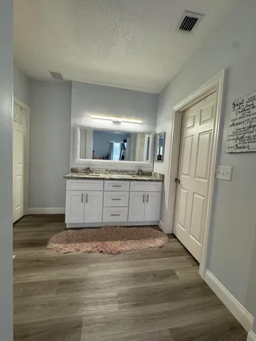 $4,000 | 10714 Pelican Drive, Wellington, FL 33414