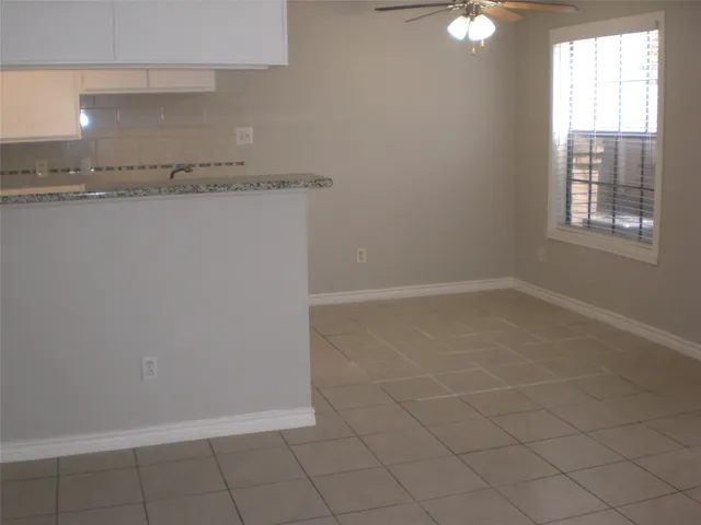 $1,000 | 12660 Ashford Point Drive, Unit 713, Houston, TX 77082