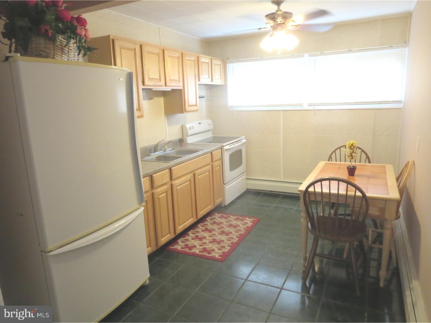 16 Wildflower Road Levittown, PA 19057 - Photo 8 of 23 Kitchen