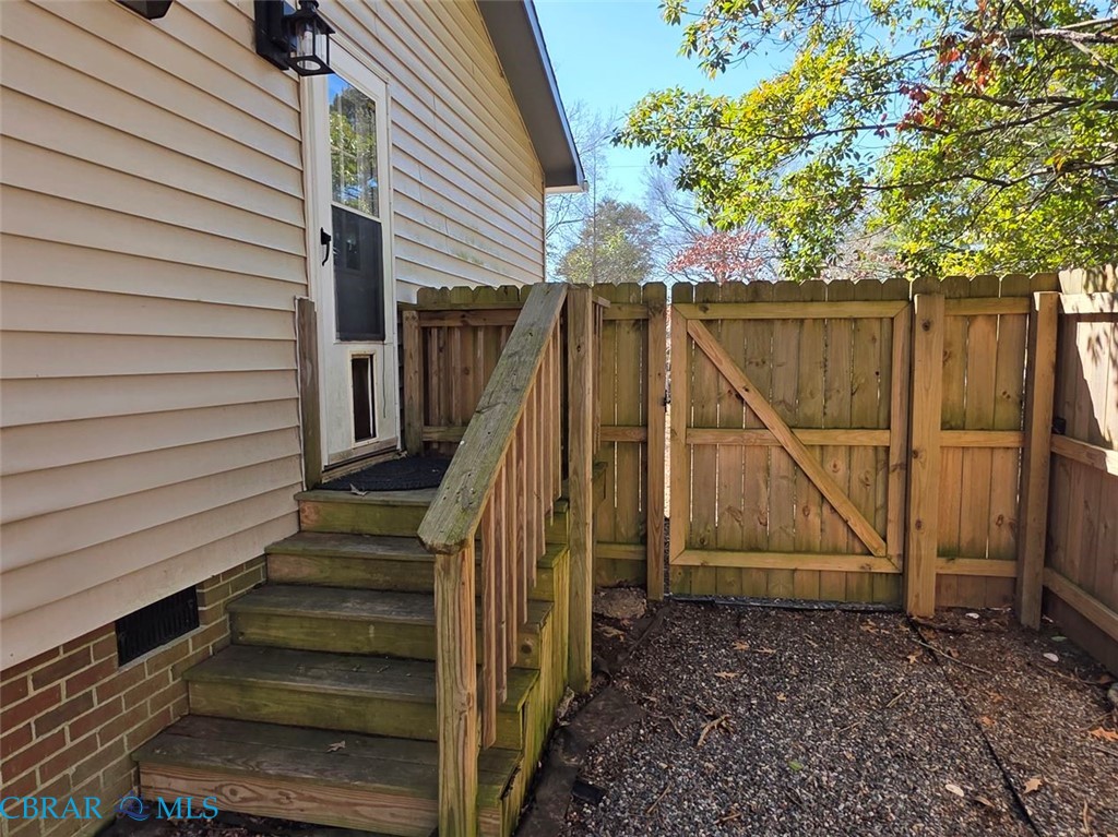 1399 Mercer Road Gloucester Point, VA 23062 - Photo 18 of 24