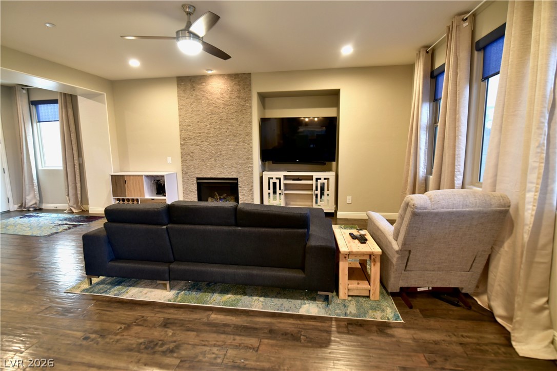1120 Strada Cristallo Henderson, NV 89011 - Photo 14 of 52