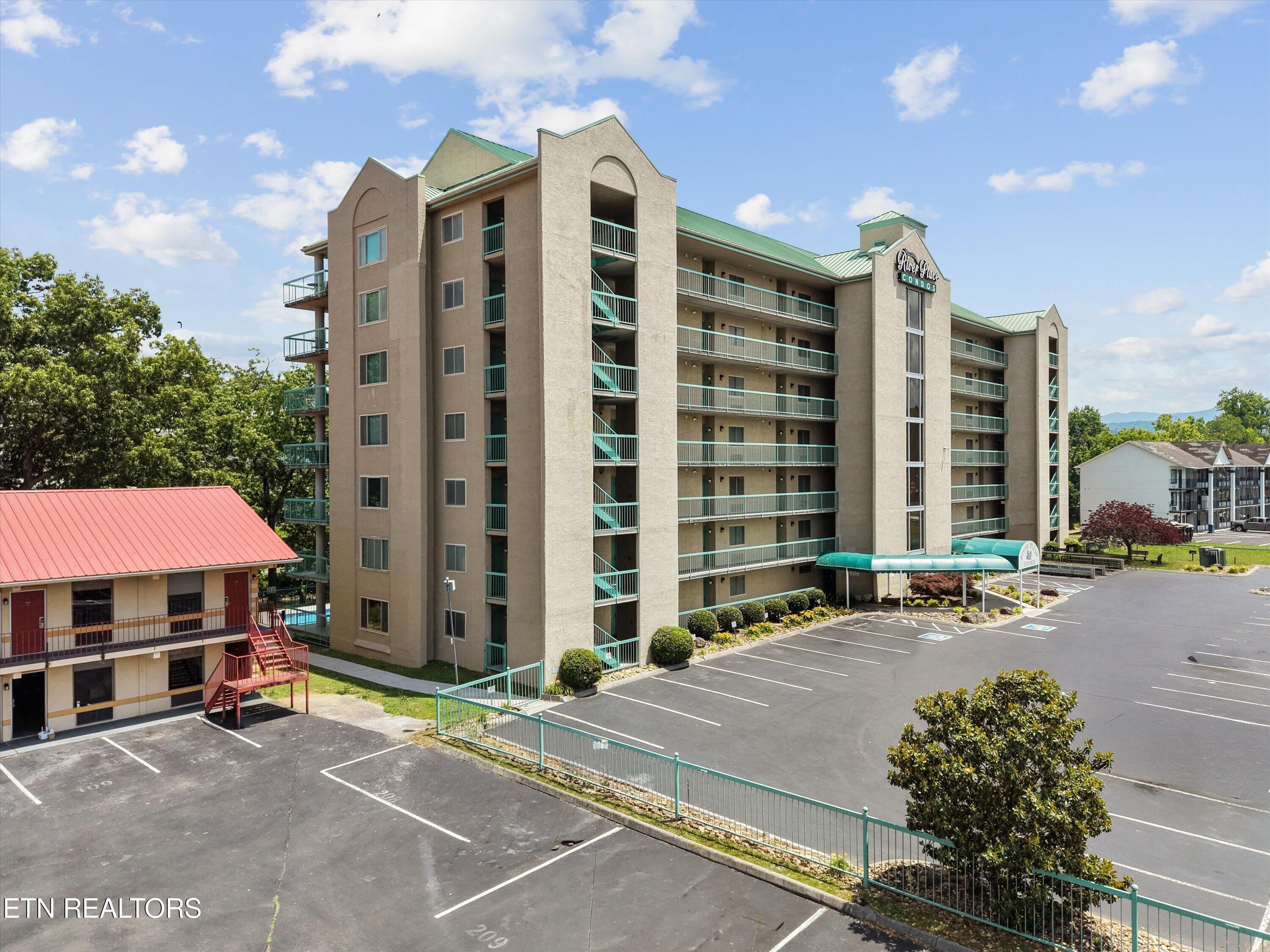 3215 North River Road, Unit 502 Pigeon Forge, TN 37863 - Photo 2 of 33 02-3215 N River Rd Unit 502 23