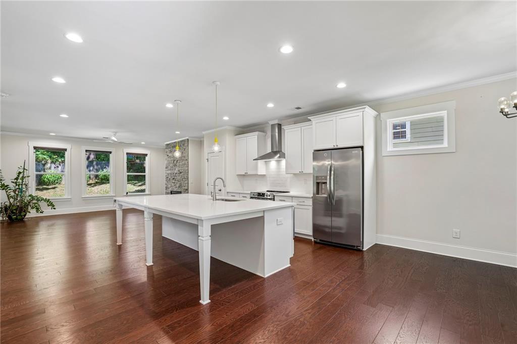 875 Beryl Street Southwest Atlanta, GA 30310 - Photo 4 of 28