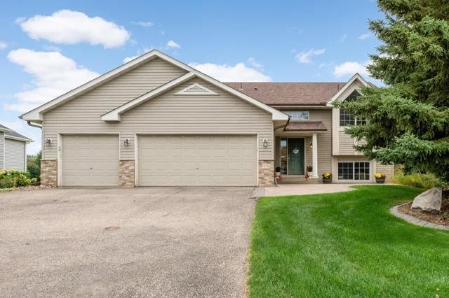 $474,900 | 970 Westchester Avenue, Shakopee, MN 55379