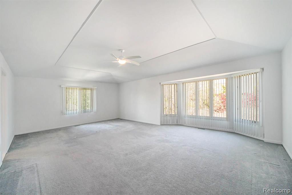 3584 Sleepy Fox Drive Rochester, MI 48309 - Photo 19 of 53