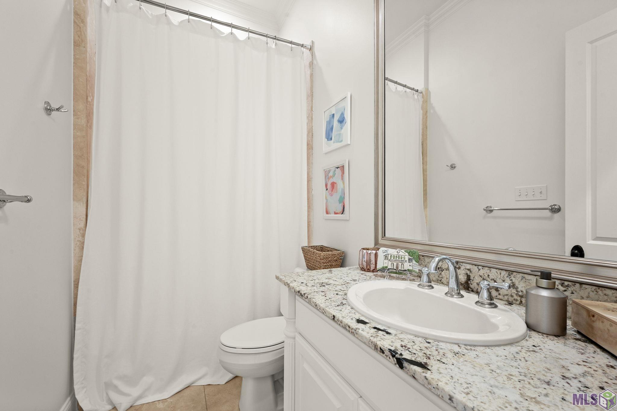 11534 Settlement Boulevard Baton Rouge, LA 70810 - Photo 14 of 19 Second Bathroom