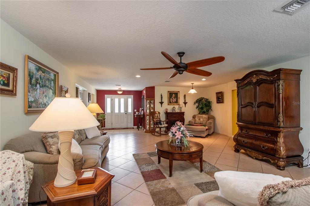 10035 Southwest 90th Loop Ocala, FL 34481 - Photo 14 of 40 Gallery Image 14
