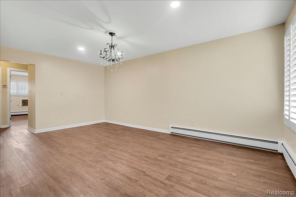 22444 Kelly Road, Unit 11 Eastpointe, MI 48021 - Photo 5 of 13
