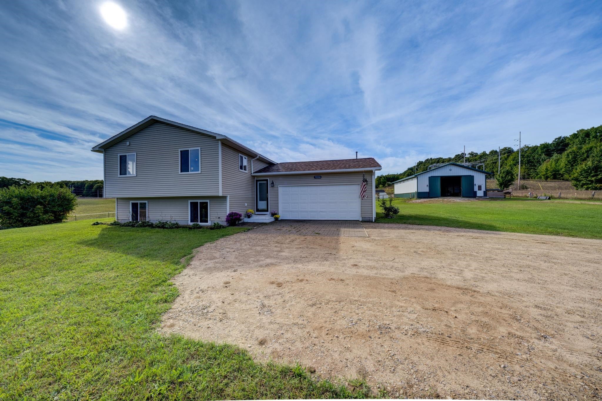 7250 East Lincoln Road Cedar, MI 49621 - Photo 2 of 88 Gallery Image 2